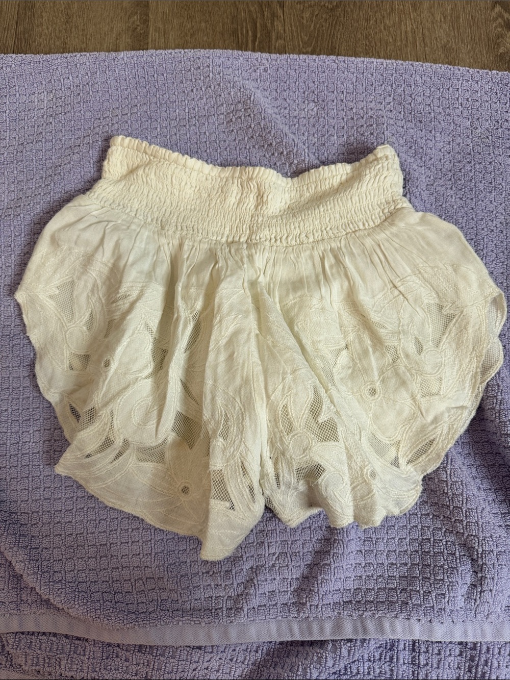 Free People flowy shorts - Picture 2 of 3